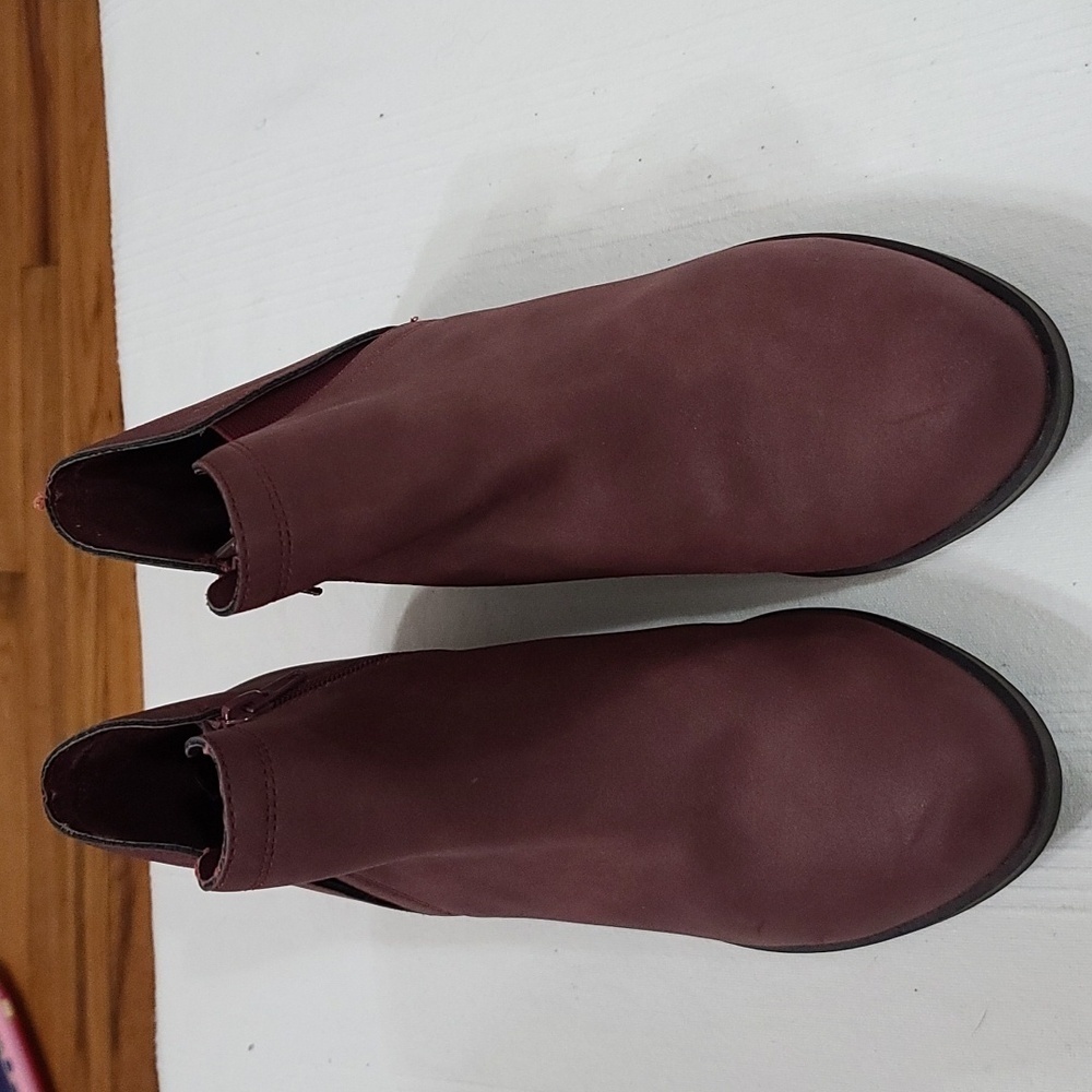 Lane Bryant Womens Faux Suede Ankle Booties Dark Burgandy Brown Zips Sz 9 W EUC